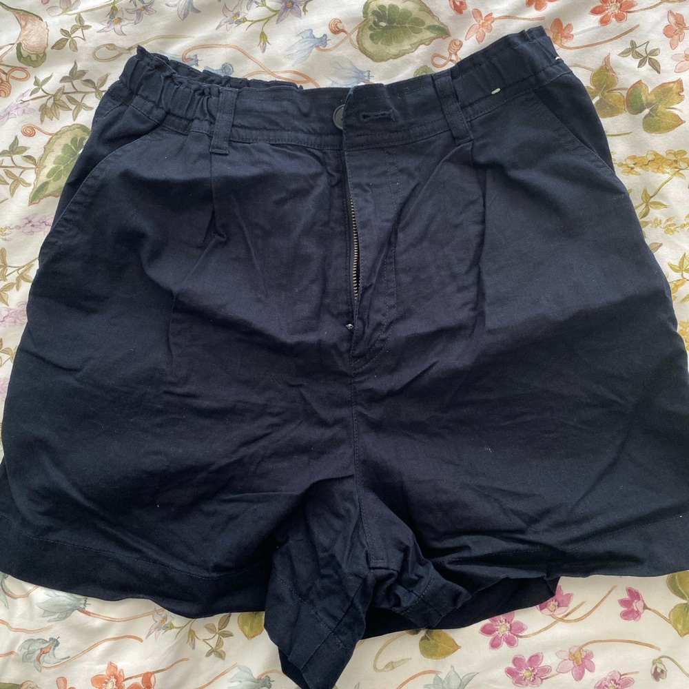 Uniqlo Navy Linen Cotton Shorts